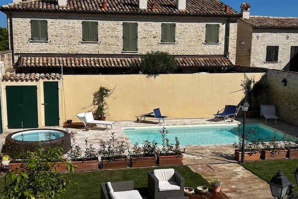 5-persoons appartement in het centrum van Pesaro - thumbnail 1
