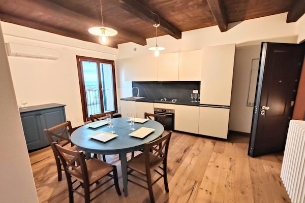 5-persoons appartement in het centrum van Pesaro - thumbnail 2