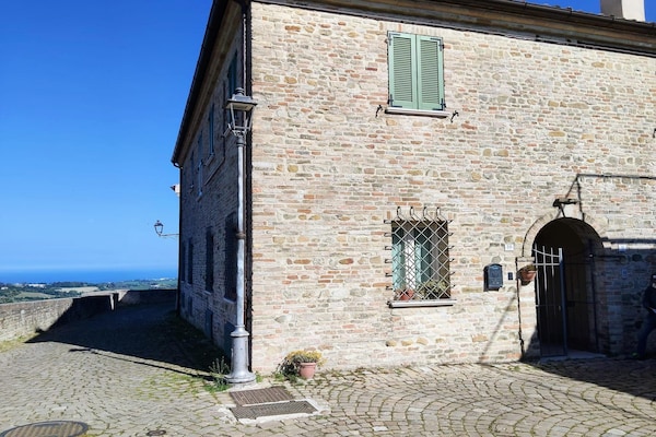 6-persoons vakantiehuis in het centrum van Pesaro - thumbnail 6