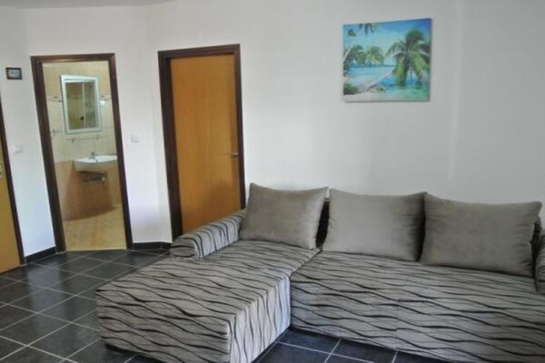 Knus appartement vlakbij strand in Fazana, met wifi en parkeren - thumbnail 1