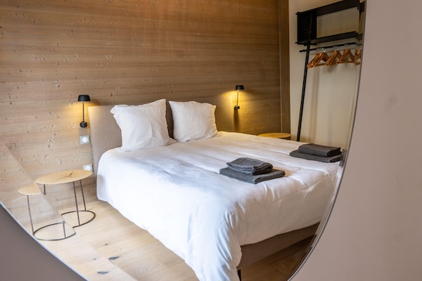 Licht en elegant appartement voor 9 personen in hartje Megève - thumbnail 5