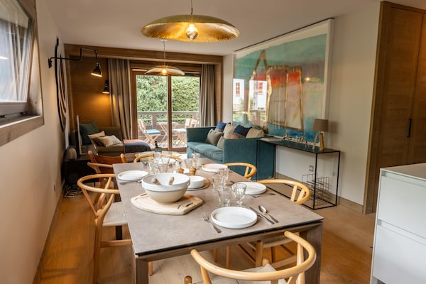 Licht en elegant appartement voor 9 personen in hartje Megève - thumbnail 3