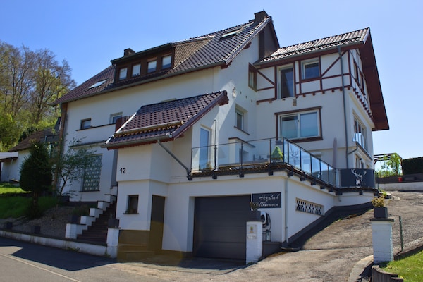 Knus appartement Eifelglück in Pelm met eigen ingang en natuuruitzicht - thumbnail 1