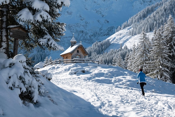 Aan de piste: Ruim vakantiehuis in Wildschönau voor 6 personen - thumbnail 1