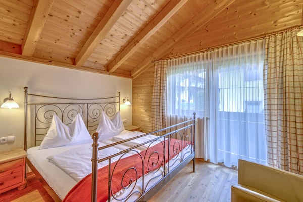 6-persoons vakantiehuis aan de piste in Wildschönau (2) - thumbnail 1