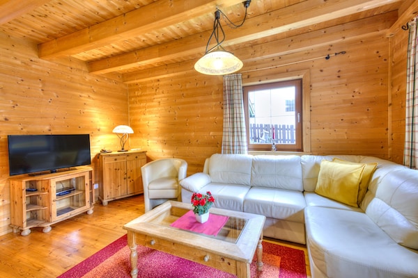 Ruim chalet voor 6 personen aan de golfbaan, 40 meter van de skilift - thumbnail 2