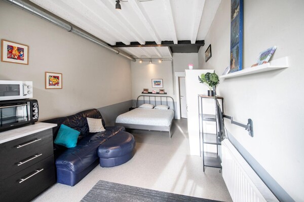 Arends Nest in Heers: knusse studio met uitzicht op alpacaweide - thumbnail 2