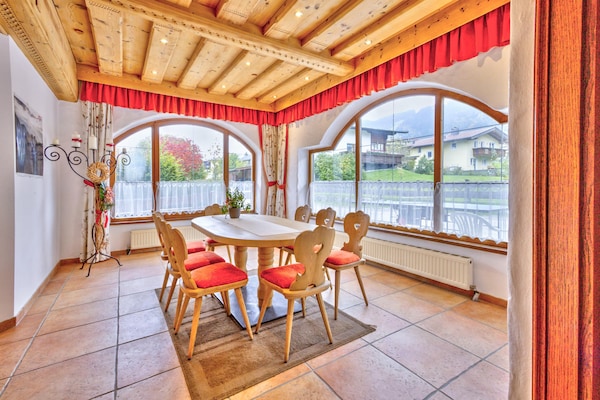 Ruim appartement met sauna, infraroodcabine en Alpenzicht op 40m van de skilift - thumbnail 6