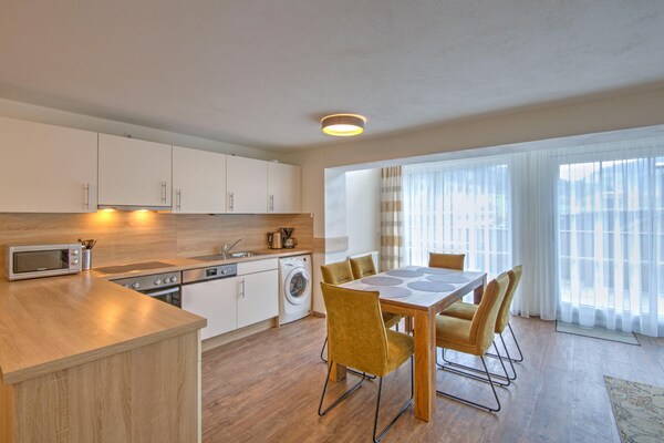 Luxe 6-persoons appartement met sauna direct aan de piste in Niederau - thumbnail 2