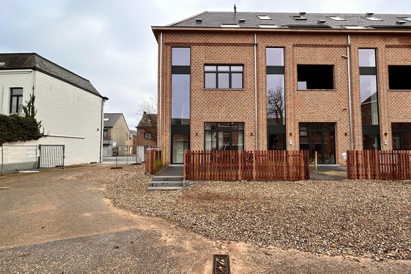Stijlvol vakantiehuis voor 8 in gerenoveerde rijkswachtkazerne te Bree - thumbnail 5