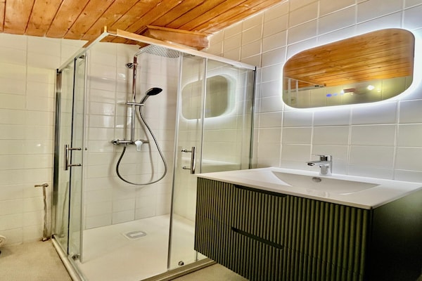8-persoons appartement aan de piste in het centrum van Allos - thumbnail 6
