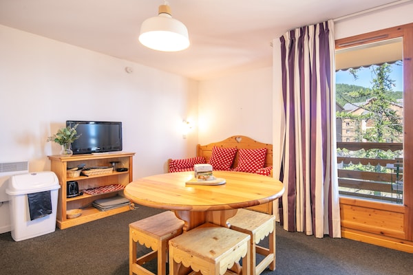5-persoons appartement aan de piste in Risoul - thumbnail 3