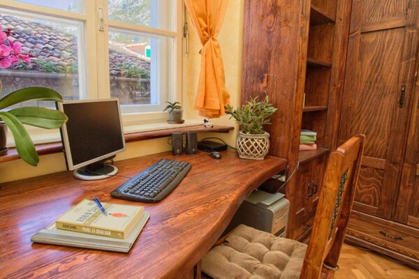 Authentiek appartement in UNESCO-werf Kotor, 200m van strand - thumbnail 5