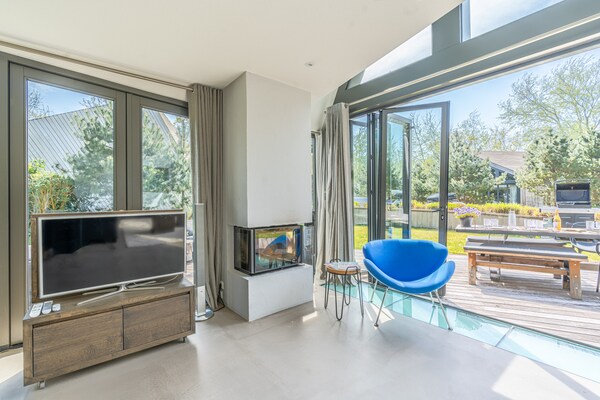 Duynzoom 5: Luxe 8-persoons villa met hottub en sauna in bosrijke omgeving - thumbnail 3