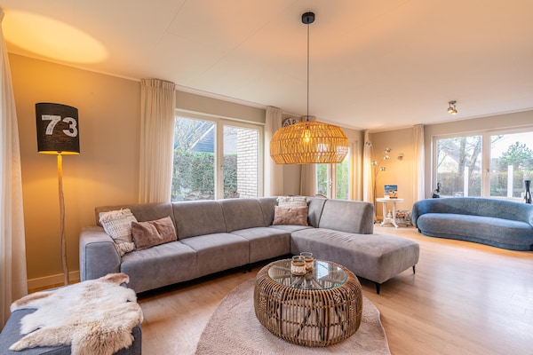 Luxe vrijstaande villa met whirlpool op 5* park bij De Koog - thumbnail 4