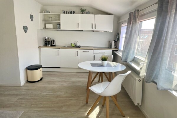 Licht zolderappartement midden op Juist voor 2 personen - thumbnail 6
