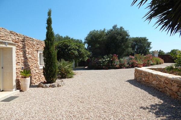 Sfeervolle trullo met zwembad en olijfgaard bij Manduria - thumbnail 6