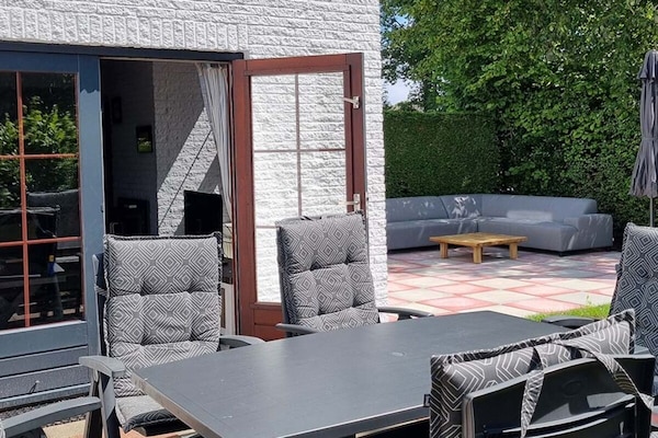 Vrijstaand vakantiehuis met open haard, 3 km van centrum Ouddorp - thumbnail 2