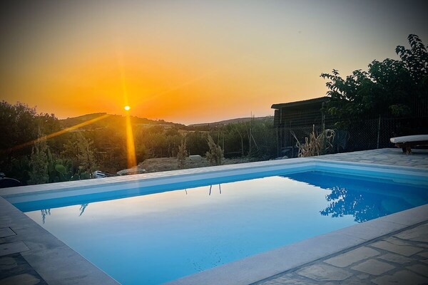 Design vakantiehuis met privézwembad en zeezicht in Sivas, Kreta - thumbnail 5