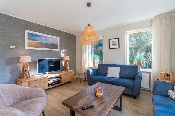 Luxueuze villa met whirlpool in bosrijk Villapark Kamperfoelie - thumbnail 4