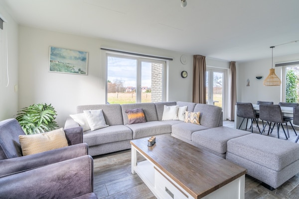 Luxe 6-persoons villa aan het water op 5* park Kamperfoelie, De Koog - thumbnail 4