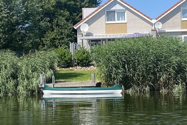 Wasserperle: Luxe vakantiehuis aan het water in Makkum met sauna en aanlegsteiger - thumbnail 3