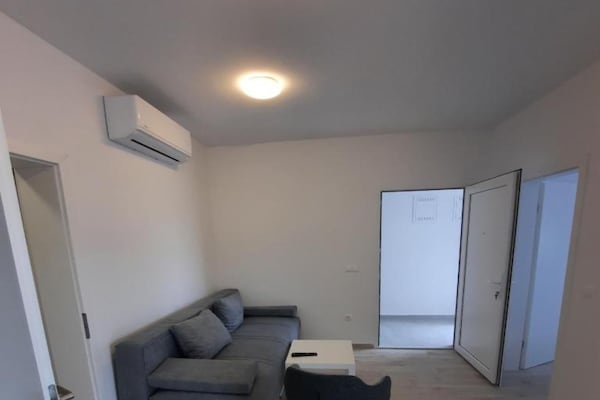 Op 300 m van het strand: ruim appartement voor 4 personen in Vir - thumbnail 1