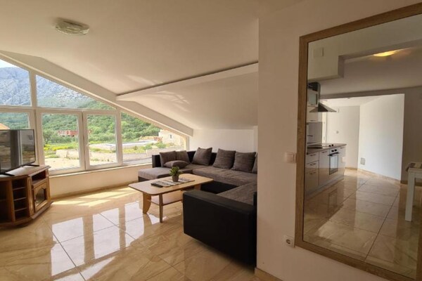 Apartment With One Bathroom - 코르출라 섬