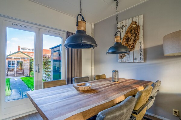 Brink 24 - De Bosruiter: Modern vakantiehuis op Texel, 500m van strand - thumbnail 6