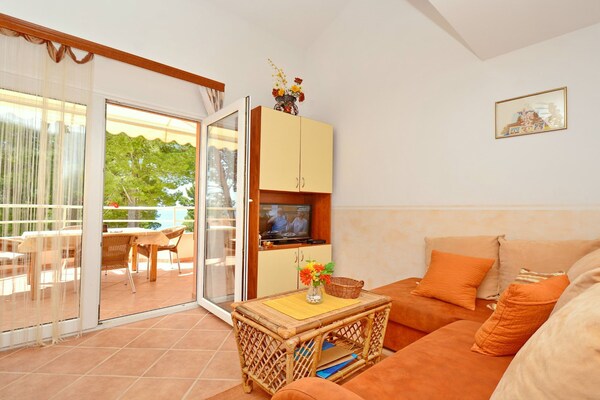 Studio met balkon en zeezicht direct aan zee in Jelsa, Hvar - thumbnail 3