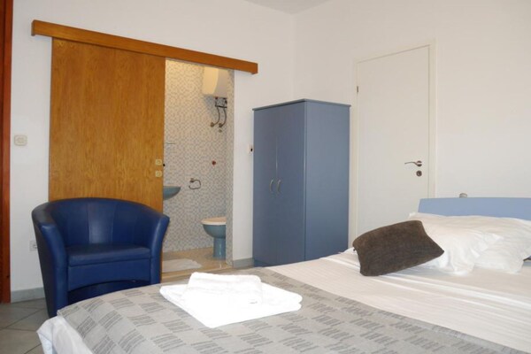 4-persoons appartement aan het strand in Dugi Rat - thumbnail 6