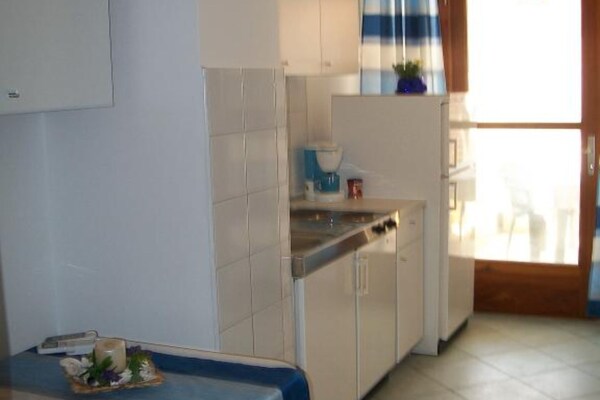 Aan het strand: Comfortabel appartement in Dugi Rat voor 4 personen · 33 m² - thumbnail 3