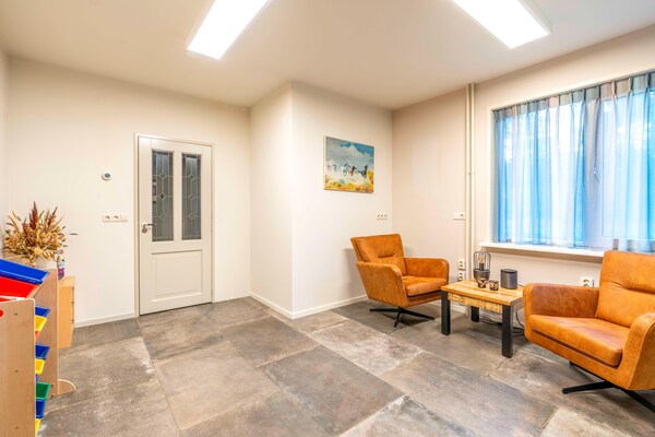 Huis Ter Duin: Luxe vakantiewoning met omheinde tuin in bosrijk De Koog - thumbnail 5