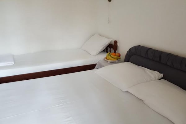 Knusse studio voor 3 bij strand Petrovac, op 100 meter van zee - thumbnail 3