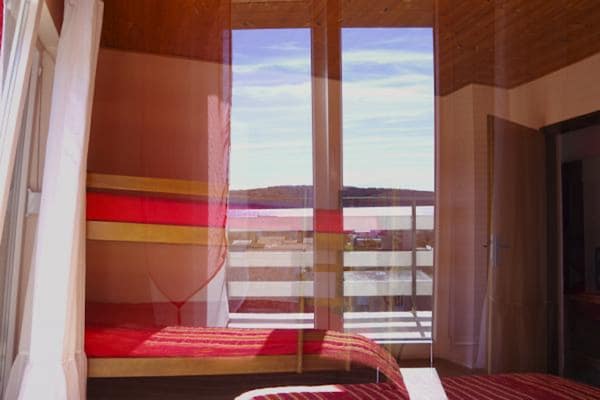 Op 300 m van het strand: Ruim appartement op Rab voor 4 personen - thumbnail 3