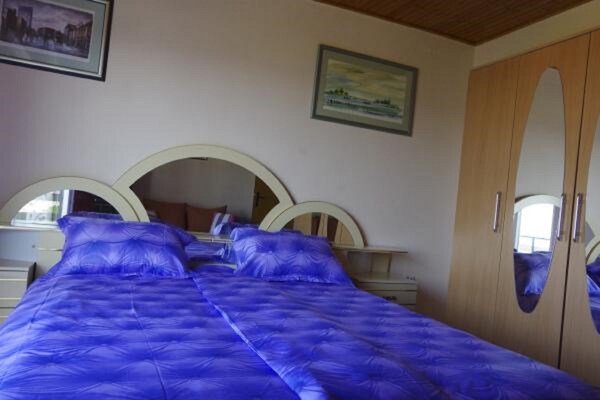 Op 300 m van het strand: Ruim appartement op Rab voor 4 personen - thumbnail 6