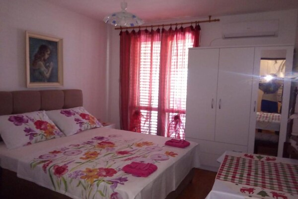 Op 300 m van zee: Comfortabel appartement in Gradac voor 3 personen - thumbnail 3