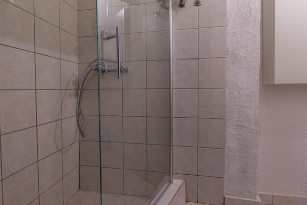 Knus appartement met zeezicht in Crikvenica, 300m van strand - thumbnail 6