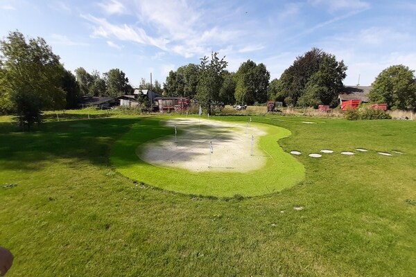 Vrijstaand vakantiehuis met sauna, spa en privé putting green in Hannut - thumbnail 1