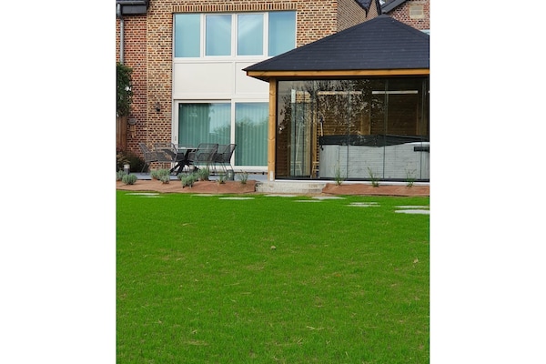 6-persoons villa met sauna en putting green in Hannut - thumbnail 5