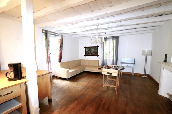 Ruim vakantiehuis met zwembad en panoramisch uitzicht bij Blanquefort-sur-Briolance - thumbnail 3