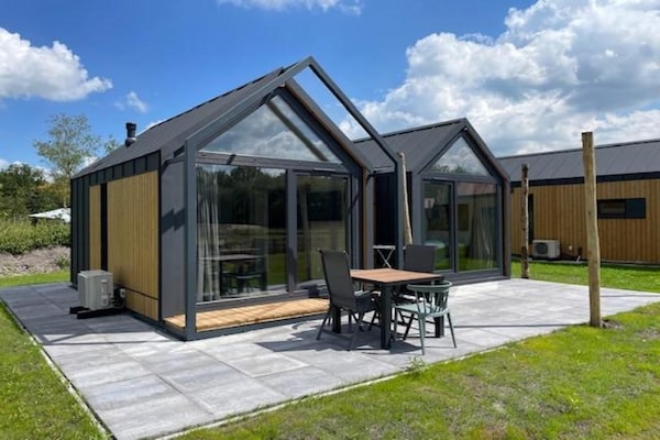 Cosy house: knusse blokhut aan de visvijver in Balkbrug - thumbnail 1