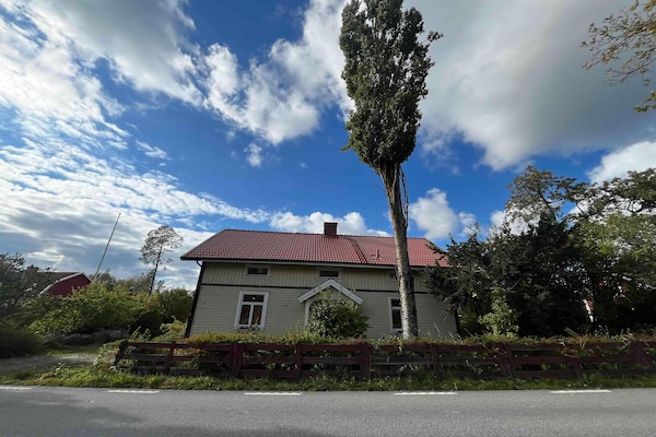 Authentiek Zweeds landhuis aan de golfbaan bij Nyköping voor 8 personen - thumbnail 4