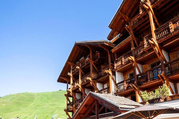 5-sterren appartement in Alpe d'Huez met zwembad, spa en bergzicht - thumbnail 5