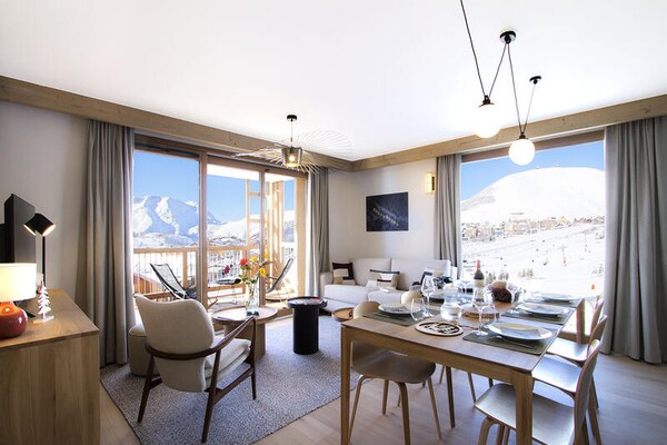 Licht appartement met sauna, zwembad en directe piste-toegang in Huez - thumbnail 4