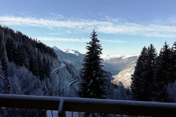 Zonnig appartement op de piste in Arc 1600 met panoramisch uitzicht - thumbnail 4
