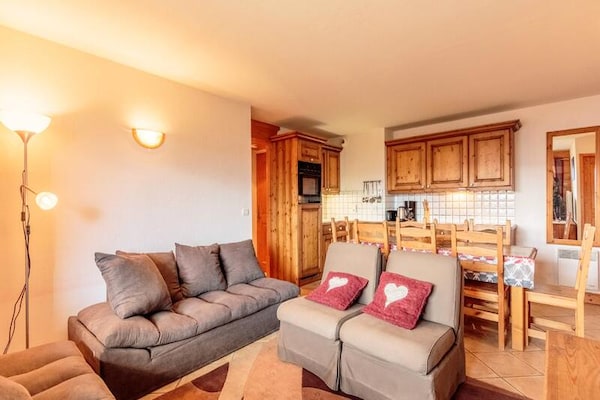 Ski-in/ski-out appartement Bourg St Maurice met Mont Blanc uitzicht en zwembad - thumbnail 3