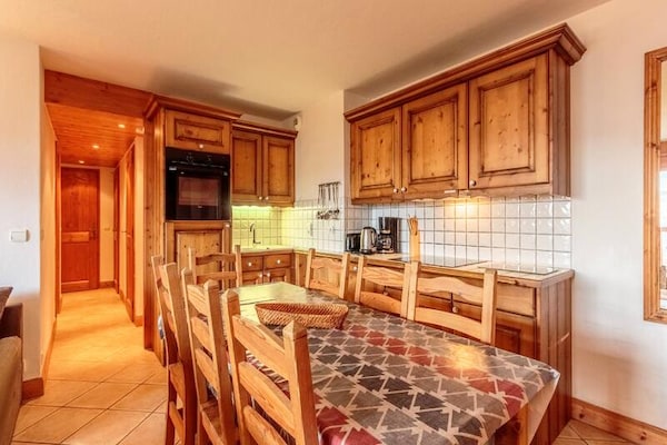 Ski-in/ski-out appartement Bourg St Maurice met Mont Blanc uitzicht en zwembad - thumbnail 6