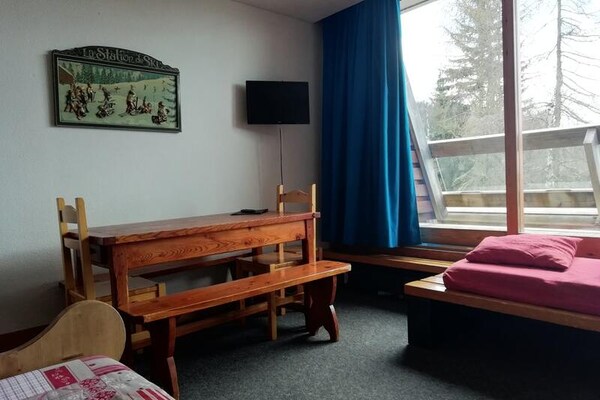 Knus appartement in Arc 1600 met zuidelijk balkon aan de piste - thumbnail 5