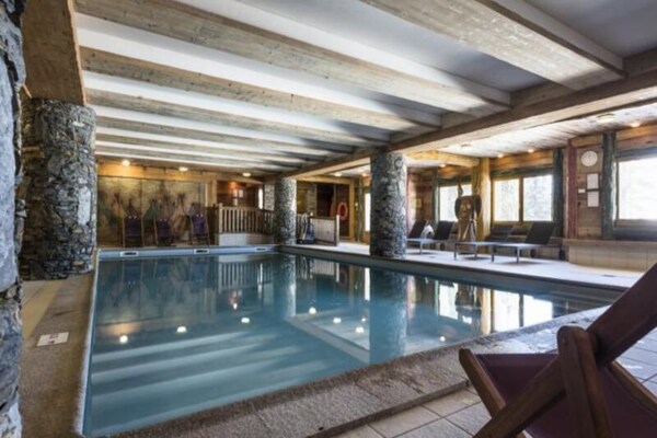 Appartement 6 pers. aan de piste in Bourg Saint Maurice met zwembad - thumbnail 3